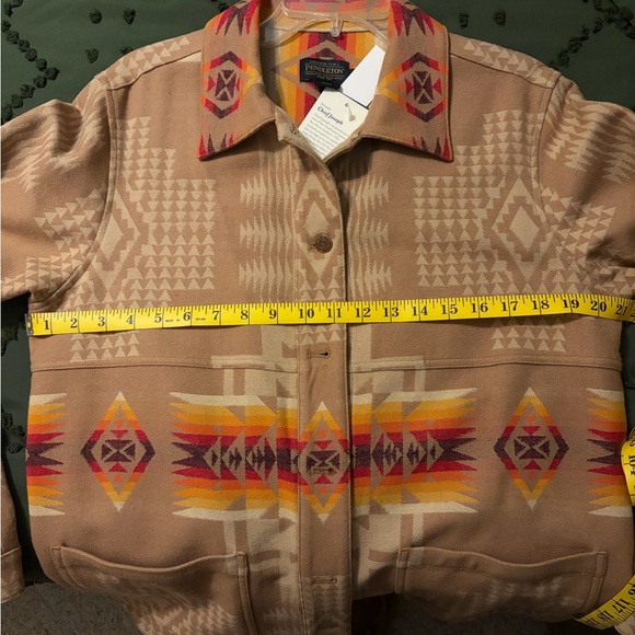 Women’s Pendleton Chief Joseph wool barn jacket - Picture 2 of 2